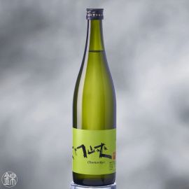 Chomonkyo Isehikari Junmaishu sake