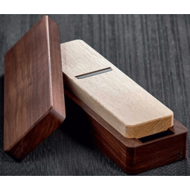 Katsoubushi grater for professionals