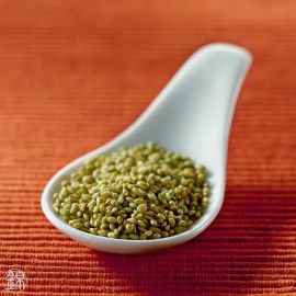Roasted sesame seeds flavored with Wasabi