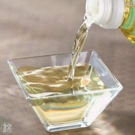 Vinegar seasoning for sushi and pickles