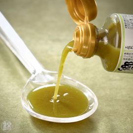 Yuzu juice and green chili sauce